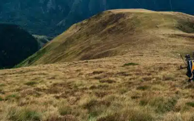 Choisir son matériel pour le parapente en montagne