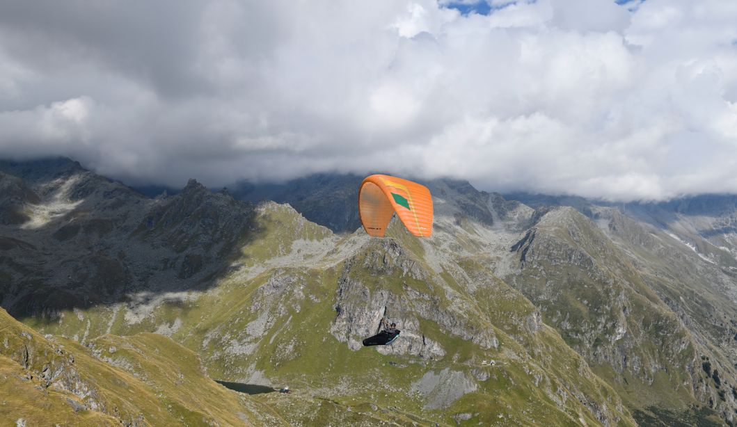 aile parapente HOOK 6 PNiviuk