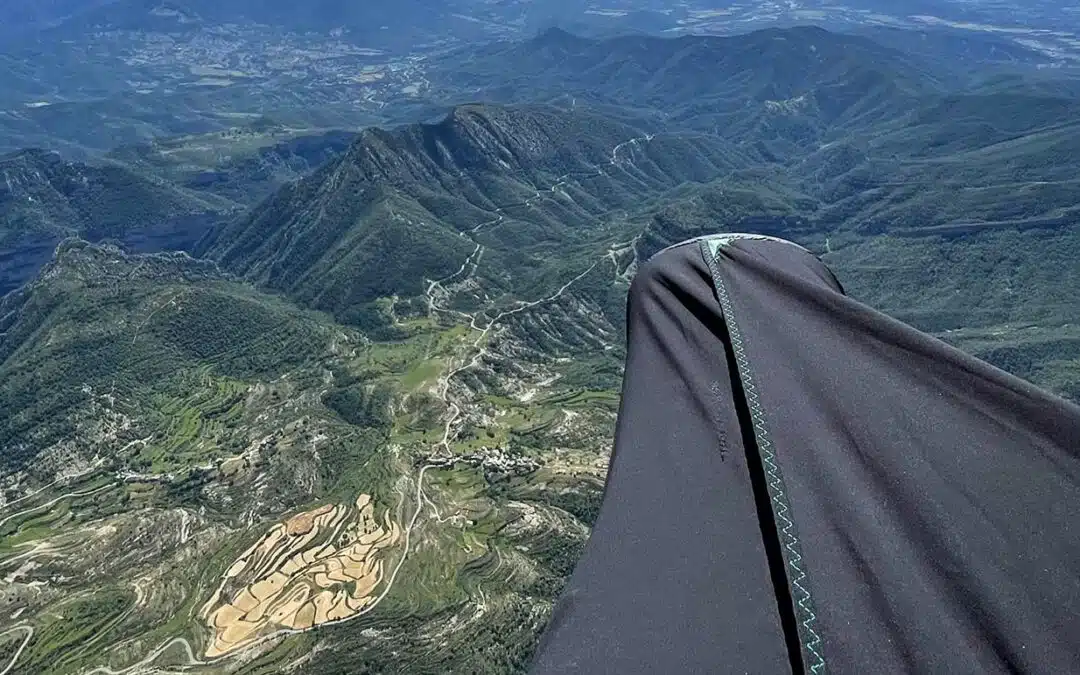 Marche & vol : traversée des Pyrénées