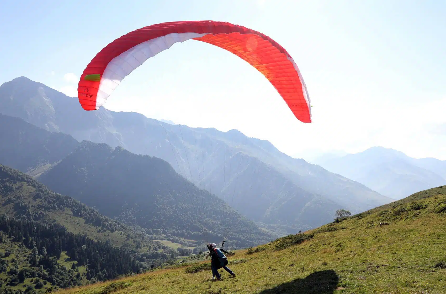 Décollage en parapente biplace depuis Val Louron