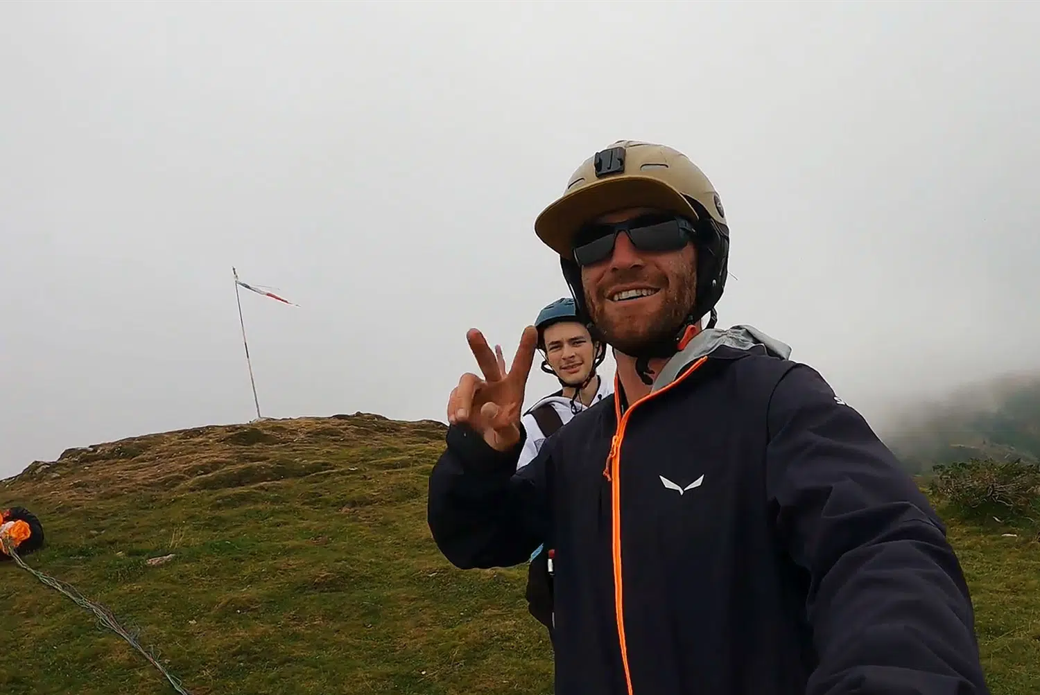 Décollage imminente pour vol parapente "Évasion" en biplace