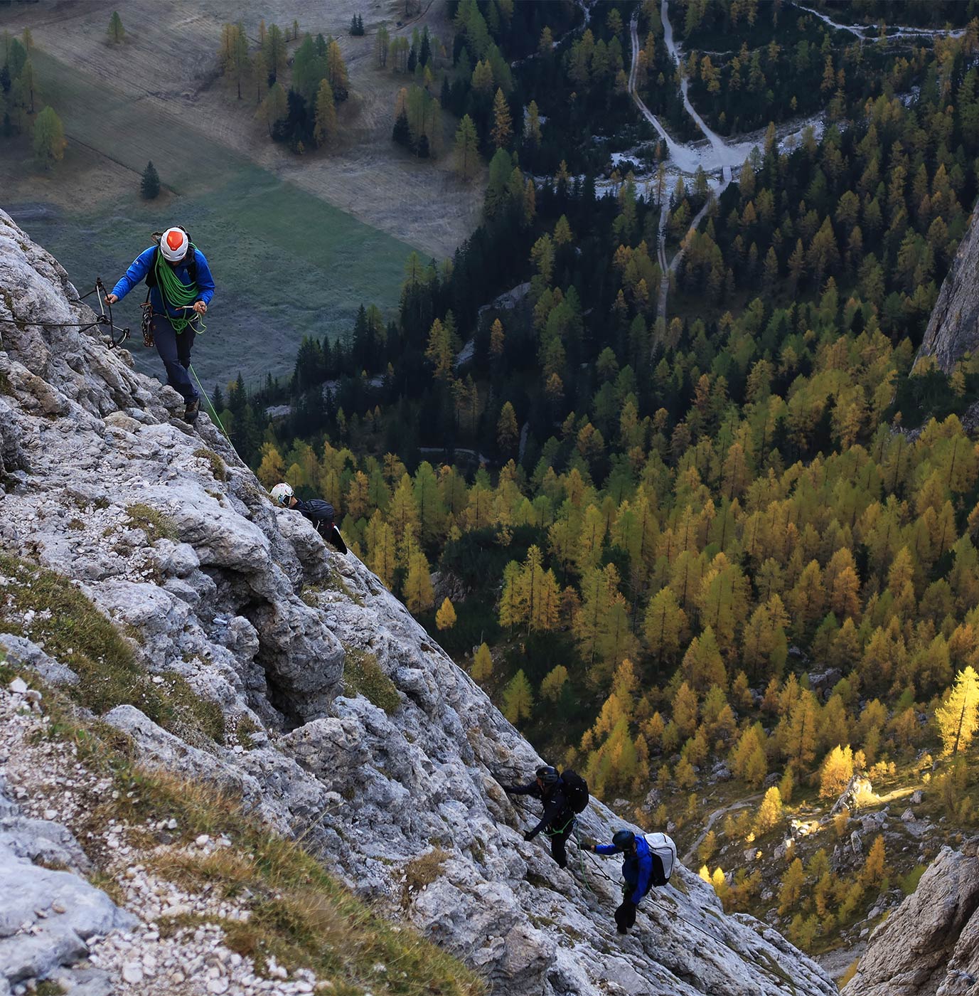 Ascension encordés vers le déco - Stage parapente Dolomite, nov. 2025